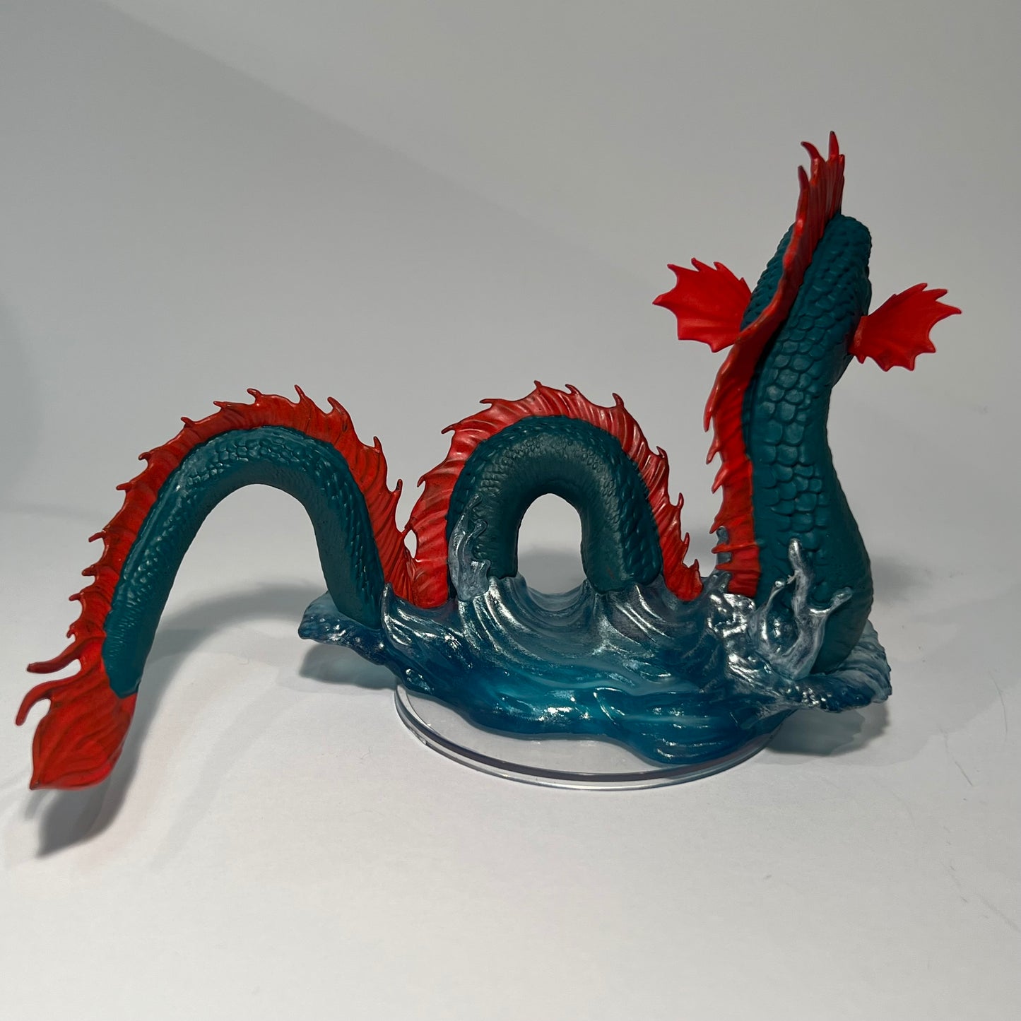 Young Sea Serpent - Fizban's Treasury of Dragons 41